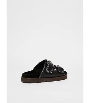 d83d1f_f6239a30873f4dc0a729e995f68acad1~mv2