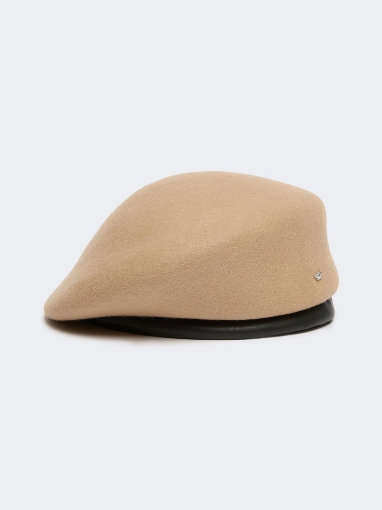 Beret.